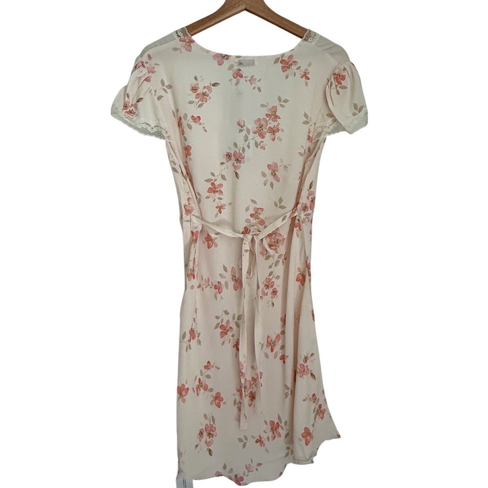 Rumored Essex Mini Dress Whisper Floral Lace Trim V-Neck Cream Pink Large NWT - Picture 5 of 10